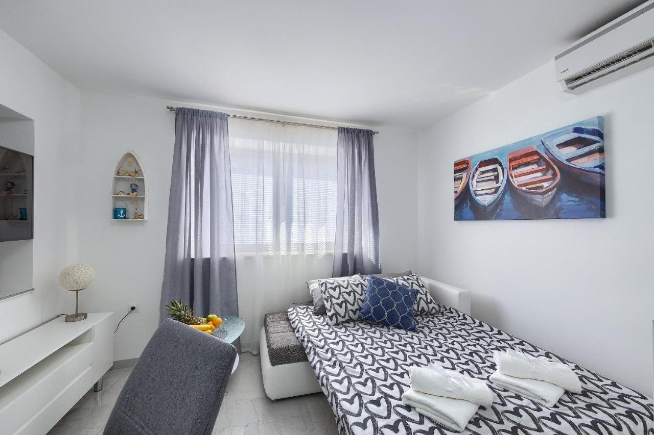 Studio Apartman Luka Помер Екстериор снимка