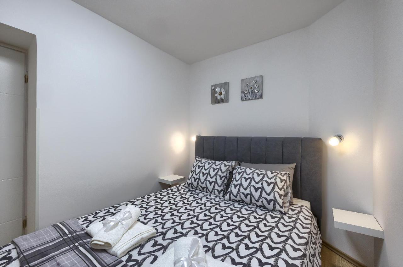 Studio Apartman Luka Помер Екстериор снимка